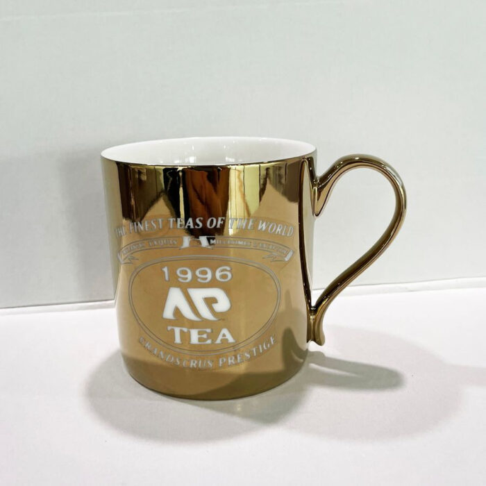 71066 Quality Porcelain Mug Design Mug In Gold with Infuser