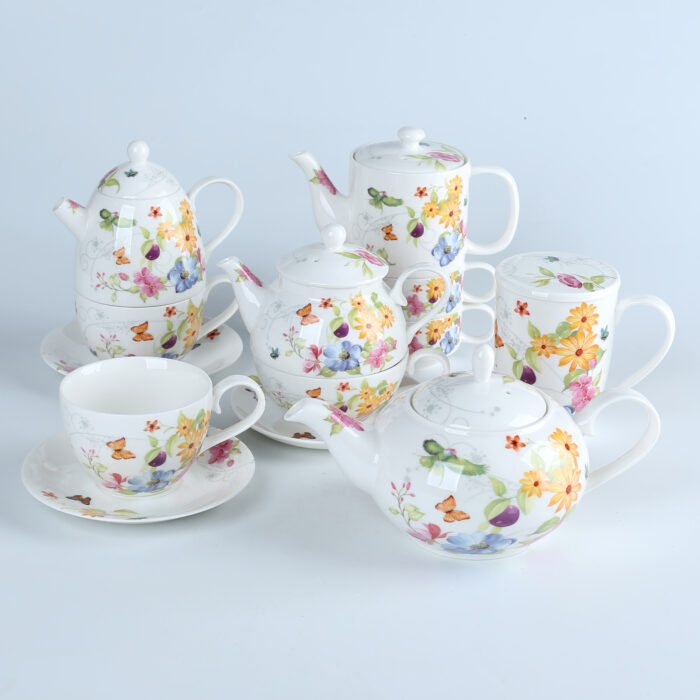 Flying Swallow Collection European Fine Porcelain Tea Set for adults, adorned with captivating Flower Painting