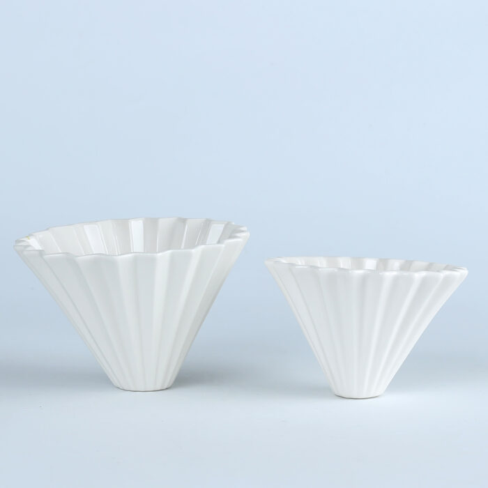 80252 Elegance in Every Drop: Precision-Crafted Fine Porcelain Coffee Dripper - Image 3